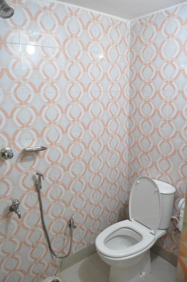 Hotel Hilton City チッタゴン エクステリア 写真